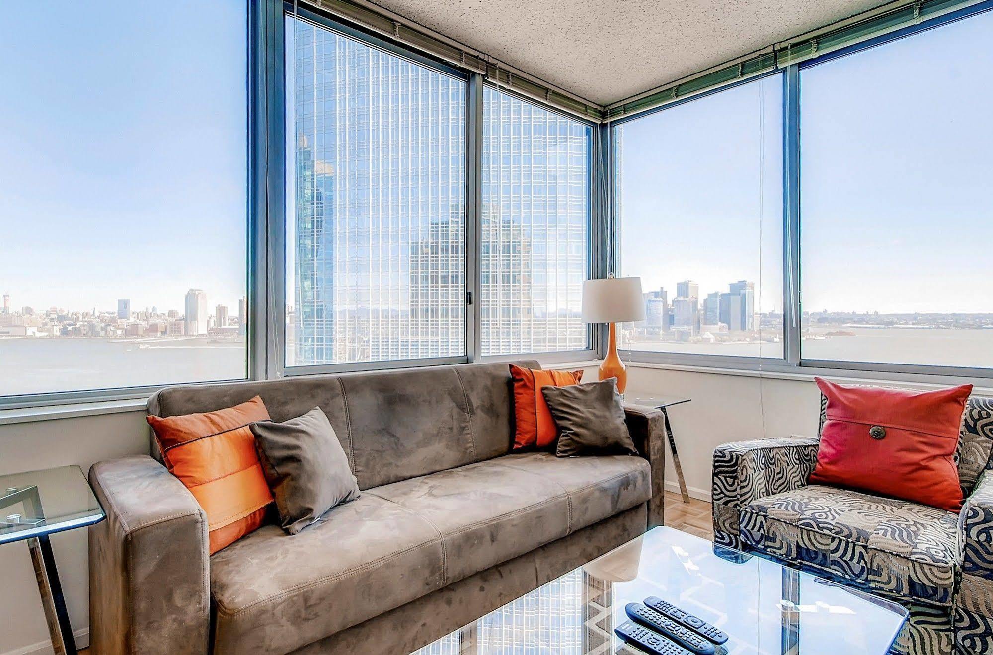 Global Luxury Suites At Exchange Jersey City Esterno foto